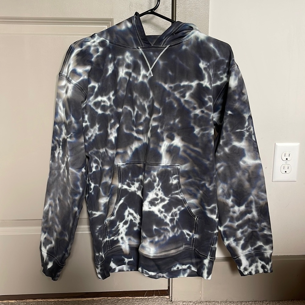 Lululemon tie dye hoodie, size 8